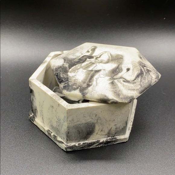 Plaster Jewelry Box - Picture 3 of 3